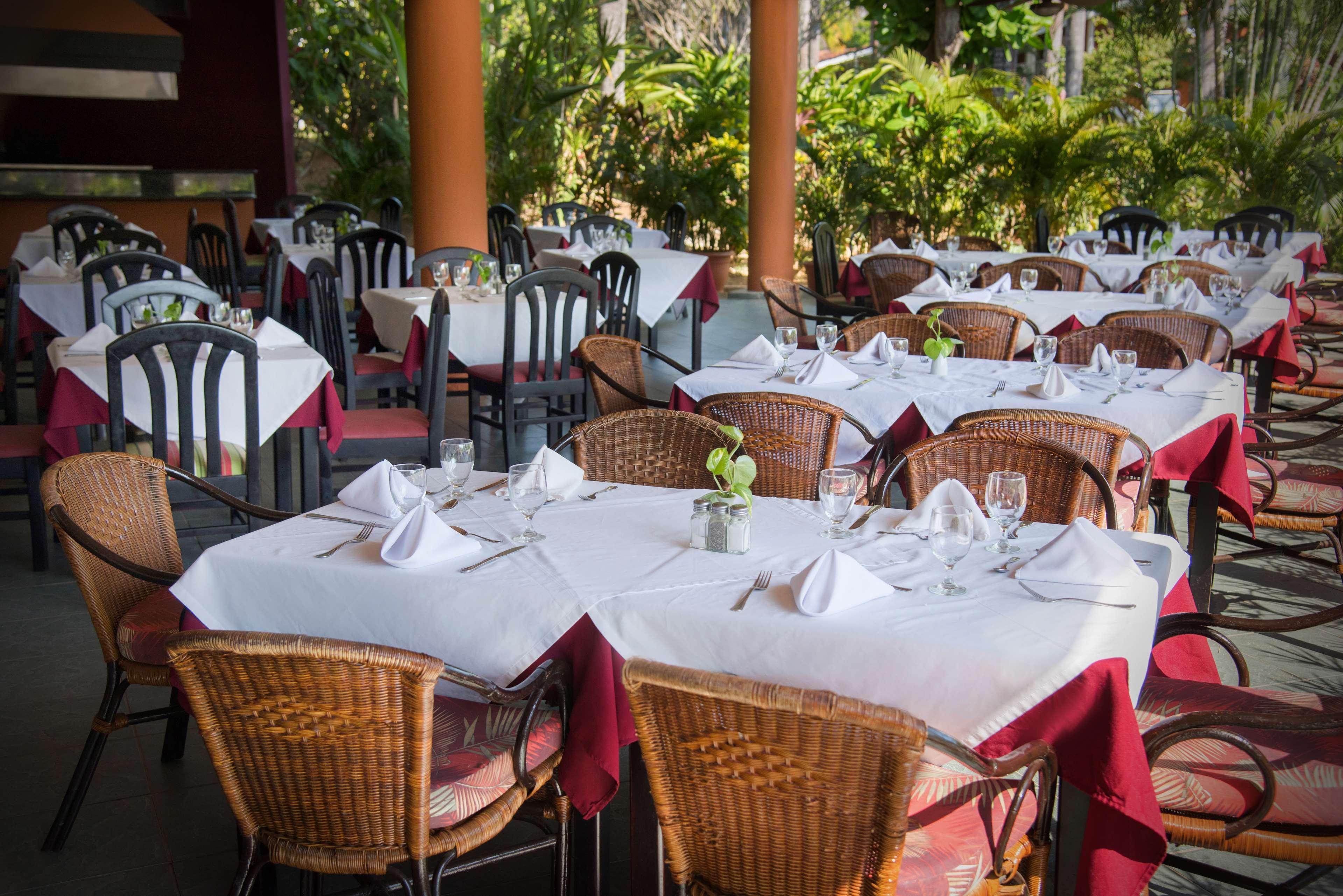 Occidental Tamarindo Hotel Exterior photo